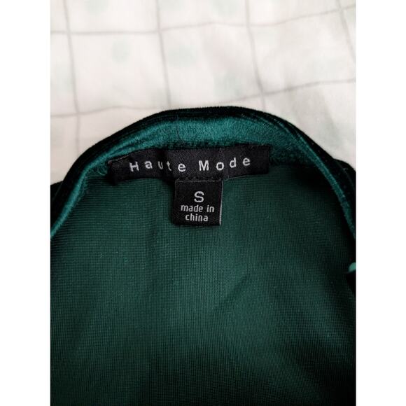 NWT Haute Monde green stretch velvet bodysuit with padded cups size small - Picture 12 of 16